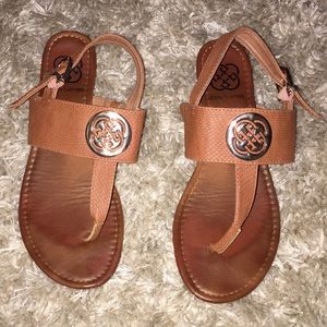 Daisy Fuentes Graham Ladies sandals 7M